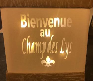 Amancey Hotel | Le Champ des Lys