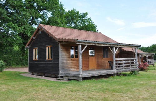 Marigny-sur-Yonne Ski Chalet | Le Champ Radis