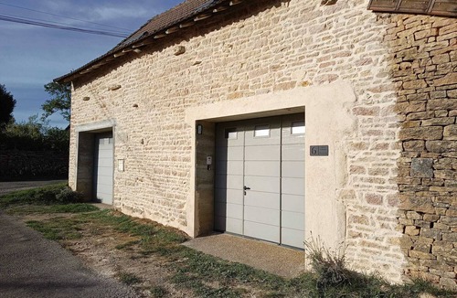 Mancey Apartment | Le Charmillon : Appartement Cosy Avec Double Garage