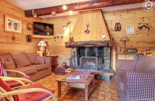 Doucy-Combelouviere House | LE CHEVAL NOIR - DOUCY LA LECHERE