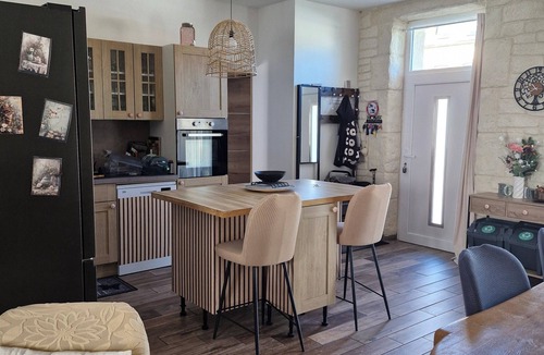 Autun House | Le Clos Carion A little corner of paradise just a stone's throw from the town center