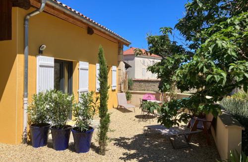 Clesse House | Le Clos De Quintaine Gîtes de Charme