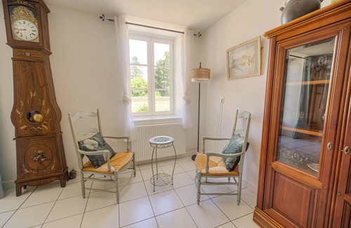 Vinzelles House | Le Clos Vinzelles - House + outbuilding in the heart of the vineyards, large garden