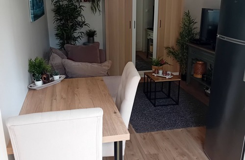 Sainte-Genevieve-des-Bois Apartment | Le Cocon Cosy is a 5-minute walk from the station.