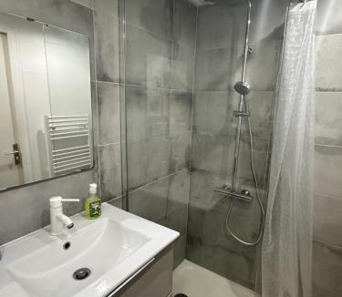 Tournon-sur-Rhone Apartment | Le Cocon de la Grande Rue