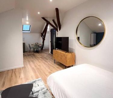 Les Gondoles Apartment | Le Cocoon Choisy-le-Roi - Wifi, Parking Gratuit, RER C