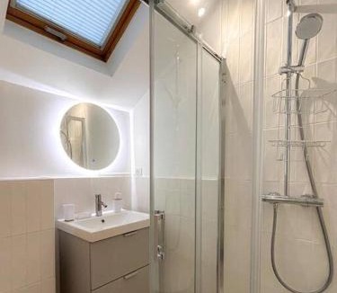 Les Gondoles Apartment | Le Cocoon Choisy-le-Roi - Wifi, Parking Gratuit, RER C