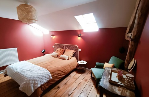 Epinal Bed & Breakfast | Le Colibri Guest Room – Épinal