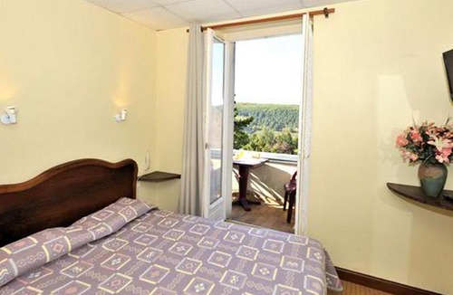Vezelay Hotel | Le Compostelle