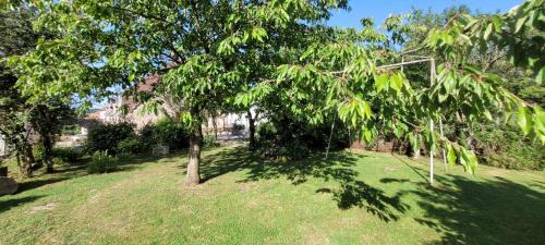 Paroisse Simon-Pierre-des-Rivieres House | Le Domaine du Bien-Être Gîte 13 pers avec piscine, spa et sauna près de Dole