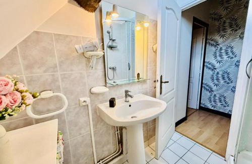 Le Breuil Apartment | Le duplex cosy - 65m2 - Proche Gare TGV et RCEA
