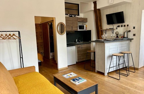 Faubourg-Raines Apartment | Le Faubourg des Ducs
