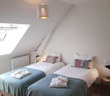 Creuzier-le-Neuf House | Le Feneau Maison d'hôtes