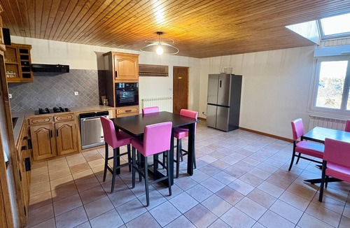 Saint-Sauveur-de-Peyre Apartment | Le Gîte du Roc: spacious gîte for 8/10 people