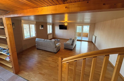Saint-Sauveur-de-Peyre Apartment | Le Gîte du Roc: spacious gîte for 8/10 people