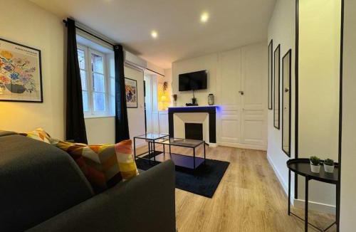 Guilhemery Apartment | Le Gallilée - Studio Climatisé Calme Centre-Ville