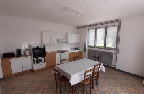 Arlay Apartment | Le Gîte de Corcelles – Spacious Ground Floor Apartment with Terrace and Parking