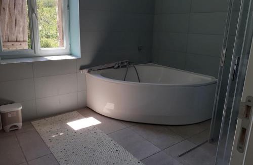 Lormes House | Le Gite des Sources