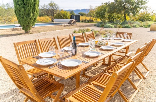 Cairanne House | Le Grand Chêne: Former winegrowing estate with Confort Moderne
