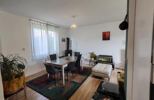 Up 1.5 Saint-Ferreol House | Le Grand Coquet chez Maguy avec 2 terrasses, jeux, barbecue et jardin
