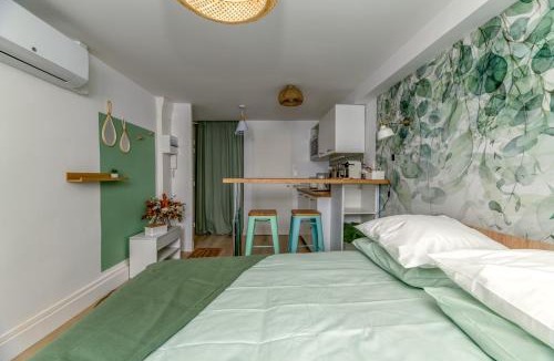 Saint-Vallier Apartment | Le Jardin Secret - Centre ville - WIFI - by CLÉ HÔTES