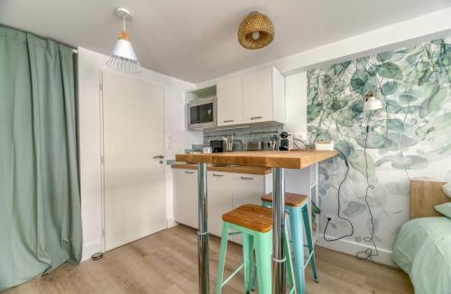 Saint-Vallier Apartment | Le Jardin Secret - Centre ville - WIFI - by CLÉ HÔTES