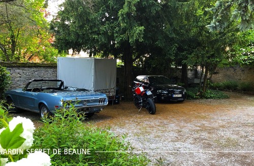 Beaune Apartment | Le Jardin Secret de Beaune, Les Trois Portes