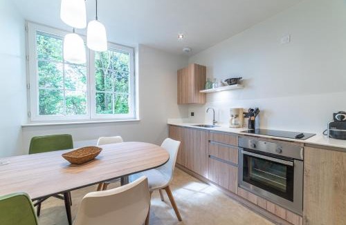 Paray-le-Monial Apartment | Le Jungle - Appt pour 6 avec parking privé