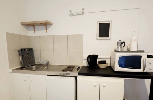 Besancon Apartment | "Le Klein", Studio au Calme au Centre de Besançon