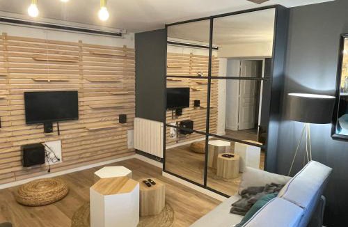 Auxerre Apartment | Le Lavoir 1/calme/Fibre/Bord de l'Yonne
