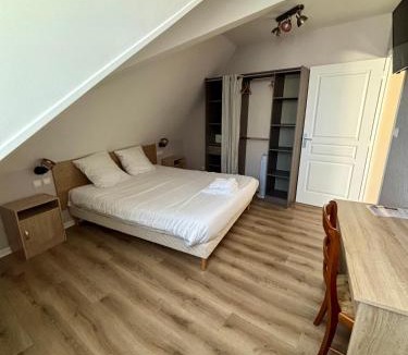 Ouroux-en-Morvan Hotel | Le Lion D'or