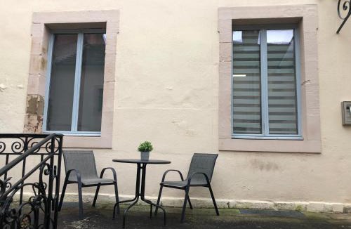 Luxeuil-les-Bains Apartment | LE LOGIS DE LA TOUR - Hébergement de charme