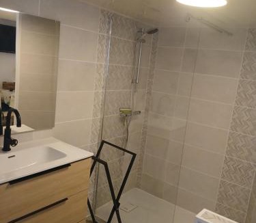 Saintes Apartment | Le lys