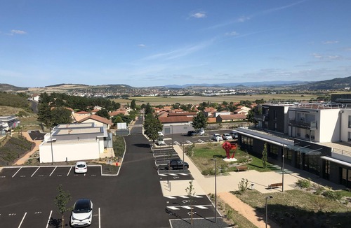 Perignat-les-Sarlieve Apartment | Le Manoir - Appartement pour 4 personnes