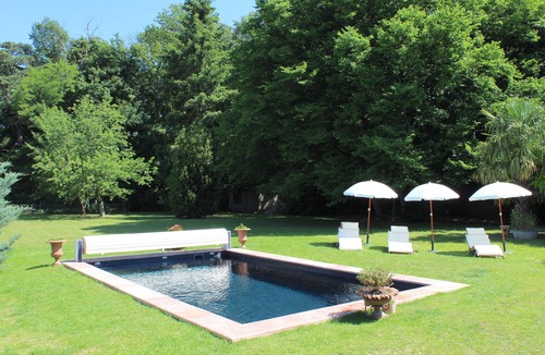 Cuisery House | Le Manoir Bressan Beautiful spacious family home, quiet, dogs OK
