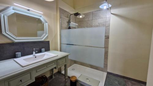 Valreas Bed & Breakfast | Le Manoir de la Belle Endormie