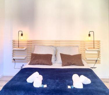 Centre Ville Apartment | Le Marcel, pretty 1 room apartment next to Antique Theater