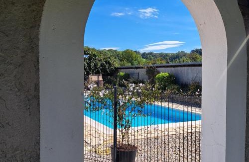 Charancieu House | Le Mas de Crozail - Parc & Piscine