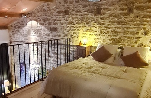 Grillon House | LE MAS DE LA Dame Jeanne-gîte LA Verriere-location DE Vacances-provence-2 Pers