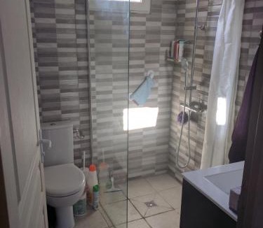 Caromb Apartment | Le Mas de la Tortue (Plain Pied)