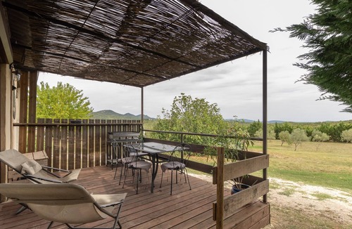 Bessas House | Le Mas de Peyraube – La Voûte des Oliviers: Stone & Wood Charm, Panoramic Views