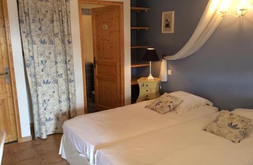 Propiac House | Le Mas des Eglantiers