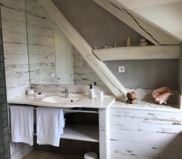 Cercy-la-Tour Bed & Breakfast | Le Moulin Chevillon