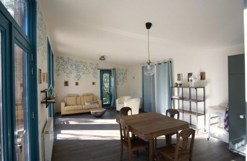 Epiry House | Le Nid d'Écureuil