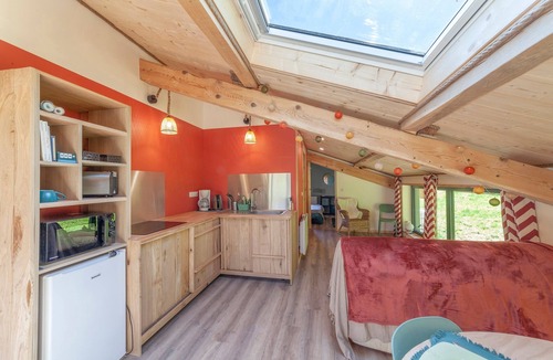 Vosbles-Valfin Apartment | Le Nid de Bluenn - One Bedroom Apartment, Sleeps 5