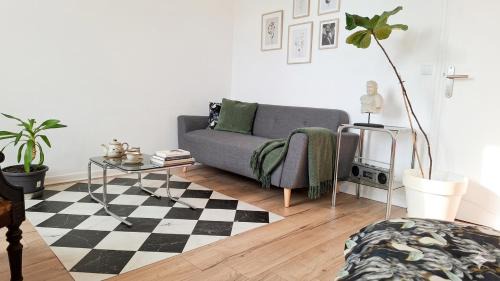 Tournon-sur-Rhone Apartment | Le Passage des Tours Appart et Parking Gratuit Proche ViaRhôna