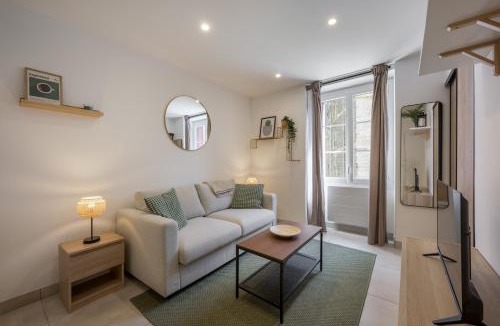 Tournon-sur-Rhone Apartment | Le petit bijou de Tournon : confort et moderne