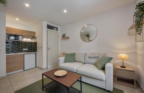 Tournon-sur-Rhone Apartment | Le petit bijou de Tournon : confort et moderne