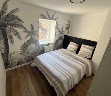 Paroisse Notre-Dame Apartment | Le petit Cosy