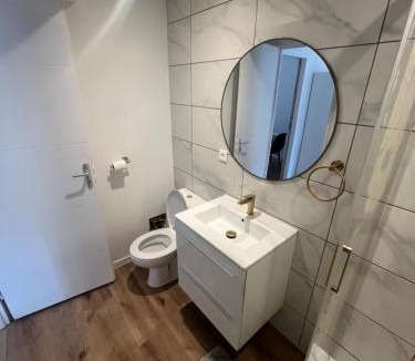 Paroisse Notre-Dame Apartment | Le petit Cosy
